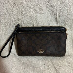 Coach double Zip wristlet